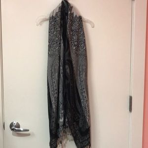 Charming Charlie Black/Gray PashmiNa Scarf